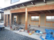 建物のジャッキアップ