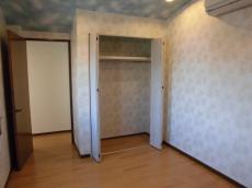 寝室クローゼット